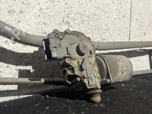 Used Front wiper motor Front wiper motor RENAULT MASTER III Van (FV) 2.3 dCi 100 FWD (FV0A, FV0B, FV0G, FV0K, FV0H) (101 hp) 28139270 28139270