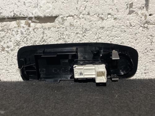 Used Right front window switch Right front window switch PEUGEOT 208 I (CA_, CC_) 1.6 BlueHDi 100 (100 hp) 24313909 24313909