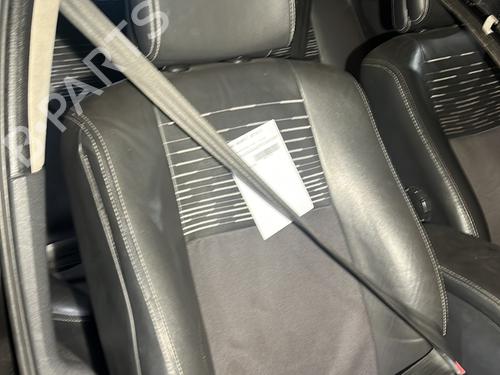 Høyre foran beltestrammer RENAULT MEGANE II (BM0/1_, CM0/1_) 1.5 dCi (BM02, BM13, BM2A, CM02, CM13) (101 hp) 30787522