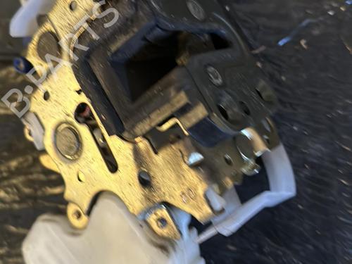 Used Tailgate lock SUZUKI GRAND VITARA II (JT, TE, TD) 1.9 DDiS All-wheel Drive (JT419, TD44, JB419WD, JB419XD,... (129 hp) 20859637