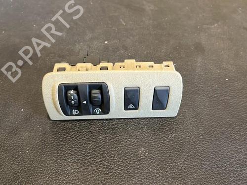 Used Headlight switch RENAULT GRAND SCÉNIC III (JZ0/1_) 1.9 dCi (JZ0J, JZ0N, JZ1K, JZ1S) (131 hp) 21864223