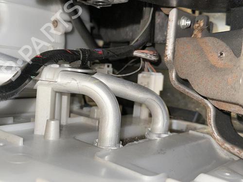 Used Heater blower motor SUZUKI GRAND VITARA II (JT, TE, TD) 1.9 DDiS All-wheel Drive (JT419, TD44, JB419WD, JB419XD,... (129 hp) 20860084