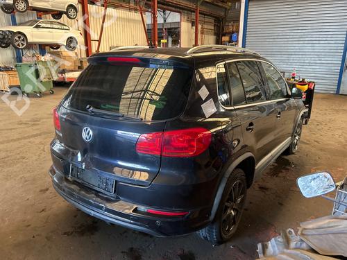 Dashboard VW TIGUAN (5N_) 2.0 TDI | BP39006458C46 - Image 4