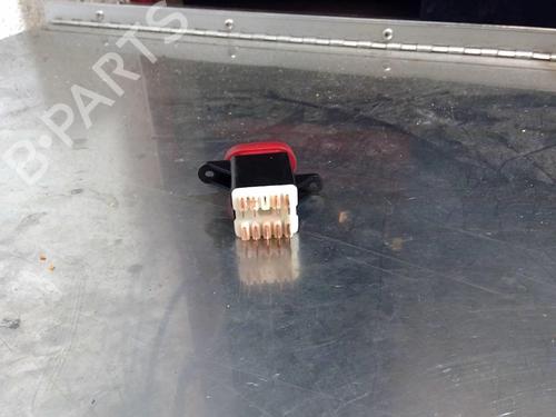 Used Warning switch RENAULT ESPACE III (JE0_) 2.2 12V TD (JE0E, JE0H, JE0P) (113 hp) 25275618