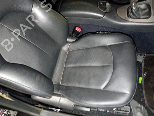 Used Right front seat MERCEDES-BENZ CLK (C209) CLK 220 CDI (209.308) (150 hp) 21045163
