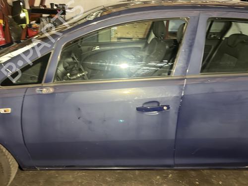 Dør venstre foran OPEL CORSA D (S07) 1.0 (L08, L68) (60 hp) 28155676