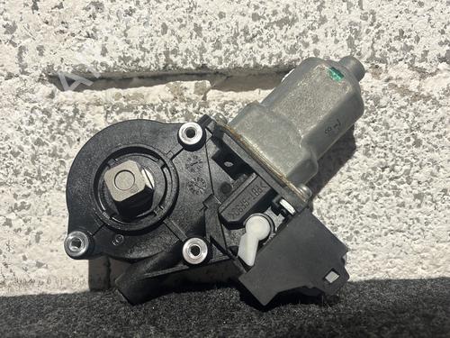 right-front-window-motor-nissan-juke-f15-2010-2011-2012-2013-2014-2015-2016-2017-2018-2019-30303070 main image