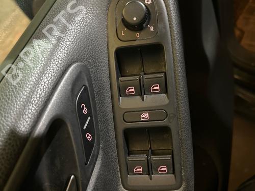 Handskerum VW GOLF VI (5K1) 1.6 TDI | BP38910921C95 - Image 4