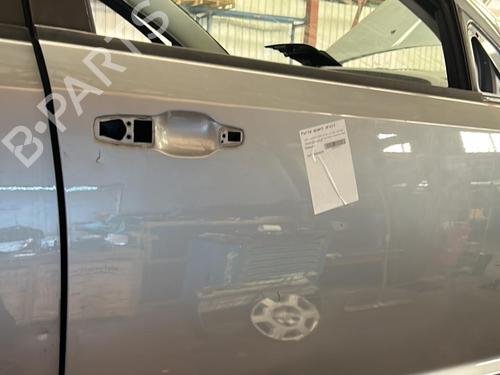 Used Right front door DODGE JOURNEY 2.0 CRD (140 hp) 25843931