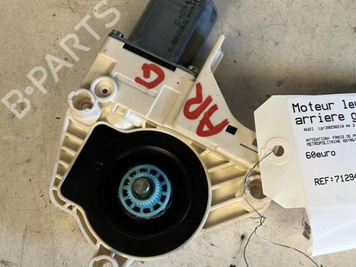 Rudehejsemotor bagstkærm venstre AUDI A4 B8 (8K2) 2.0 TDI (136 hp) 21862932