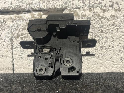 Tailgate lock RENAULT TWINGO II (CN0_) 1.2 Turbo (CN0C, CN0F) | BP30537751C101