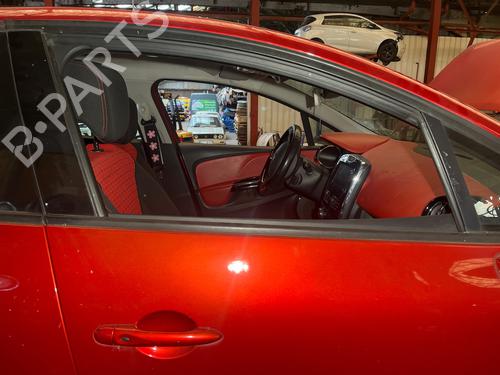 right-front-door-renault-clio-iv-bh_-2012-2013-2014-2015-2016-2017-2018-2019-2020-2021-34454010 main image