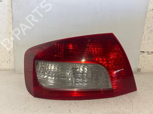Used Left taillight Left taillight PEUGEOT 407 (6D_) 2.0 HDi 135 (6DRHRH, 6DRHRE, 6DRHRG, 6DRHRJ) (136 hp) 39979696 39979696