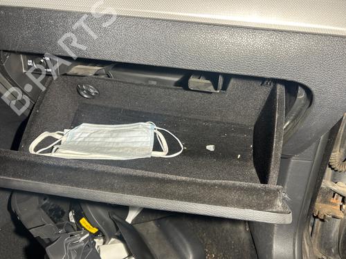 Used Glove box Glove box 38910921 38910921