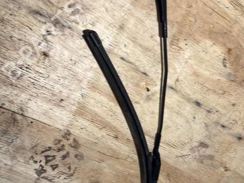 Used Front windshield wiper arm CITROËN C3 / C3 ORIGIN III (SX) 1.2 VTi 82 (82 hp) 21863917