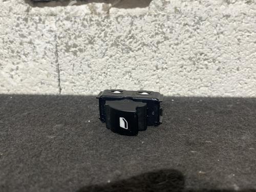 Used Left rear window switch CITROËN C3 AIRCROSS II (2R_, 2C_) 1.5 BlueHDi 110 (110 hp) 24640060