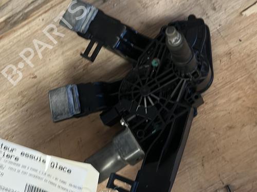 Used Rear wiper motor PEUGEOT 308 II (LB_, LP_, LW_, LH_, L3_) 1.6 HDi (92 hp) 21863493