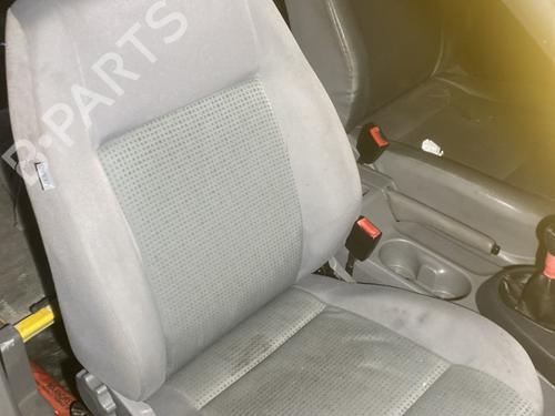 Used Right front seat VW CADDY III Box Body/MPV (2KA, 2KH, 2CA, 2CH) 2.0 SDI (70 hp) 24200910