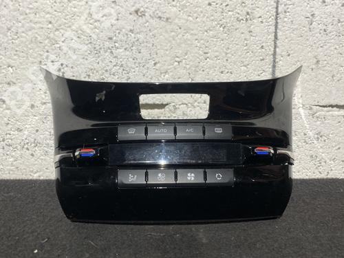 Used Climate control PEUGEOT 208 I (CA_, CC_) 1.6 BlueHDi 100 (100 hp) 24313888