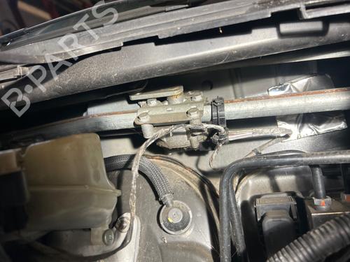 Used Front wiper motor Front wiper motor LAND ROVER FREELANDER 2 (L359) 2.2 TD4 4x4 (150 hp) 40526882 40526882