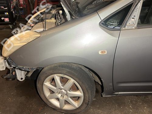 Used Left front fenders TOYOTA PRIUS Liftback (_W2_) 1.5 Hybrid (NHW20_, NHW20R) (112 hp) 28479657