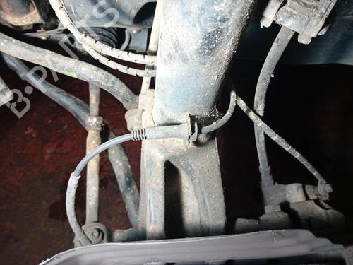 Used Left front steering knuckle BMW X3 (E83) 2.0 d (150 hp) 20872282