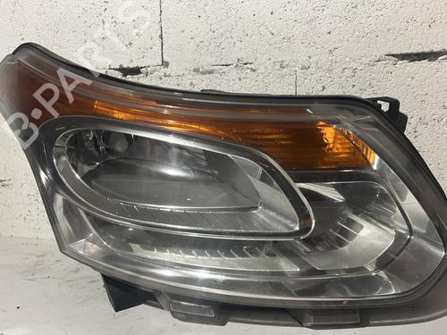 Right headlight CITROËN C3 Picasso (SH_) 1.2 THP 110 (SHHNZ6) | BP32068881C29