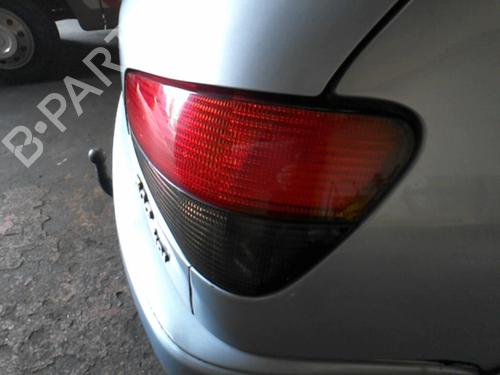 Right taillight PEUGEOT 306 Hatchback (7A, 7C, N3, N5) 2.0 HDI 90 | BP20860984C35 