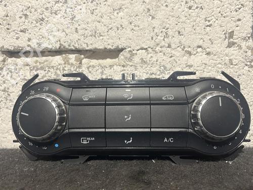 Climate control MERCEDES-BENZ GLA-CLASS (X156) GLA 180 CDI / d (156.912) 2469000515