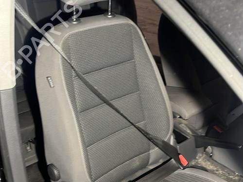 Used Front right seatbelt Front right seatbelt VW TOURAN (1T3) 1.6 TDI (105 hp) 32979481 32979481
