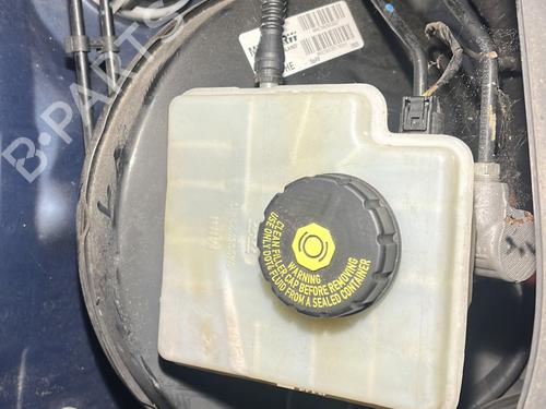 Used Brake master cylinder MINI MINI (R56) Cooper (120 hp) 31041754