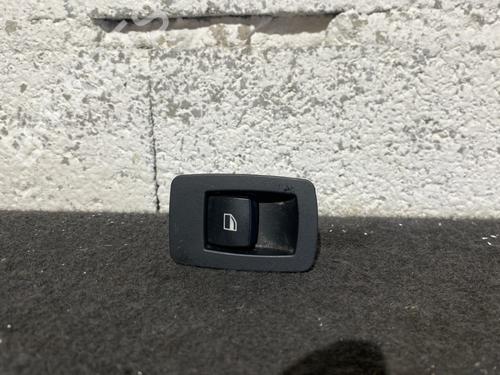 Used Right rear window switch BMW 1 (E87) 118 d (143 hp) 24803140