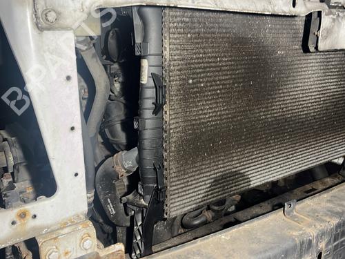 Water radiator FORD TRANSIT Van (FA_ _) 2.2 TDCi | BP29277993M31 - Image 3
