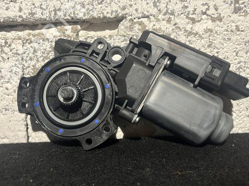 Left rear window motor KIA CEE'D SW (ED) 1.6 CRDi 90 | BP28450276E23 