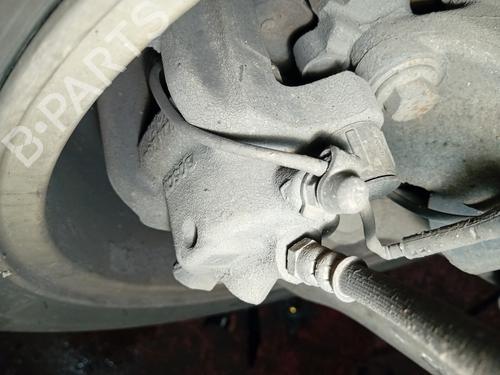 Used Left front brake caliper BMW 1 (F21) 118 d (150 hp) 20861538