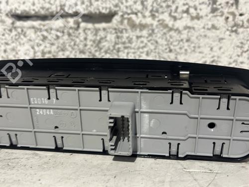 Left front window switch RENAULT MEGANE III Hatchback (BZ0/1_, B3_) 1.6 dCi (BZ00, BZ12, BZ13) | BP33021034I27 - Image 4