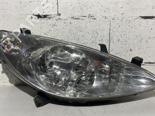 Used Right headlight Right headlight PEUGEOT 307 SW (3H) 1.6 HDI 110 (109 hp) 32296136 32296136