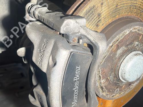 Venstre bremsekaliber foran MERCEDES-BENZ A-CLASS (W176) A 180 (176.042) (122 hp) 27612568