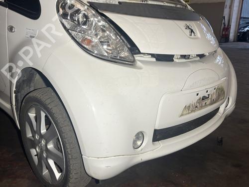 Used Front bumper PEUGEOT ION Electric (64 hp) 26232224