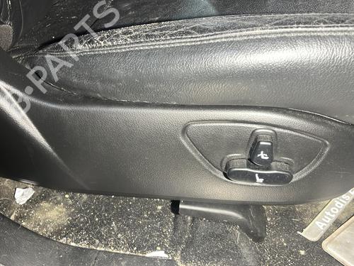 Used Right front seat Right front seat SSANGYONG REXTON W / REXTON 2.0 Xdi All-wheel Drive (155 hp) 31648413 31648413