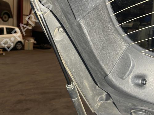 Used Tailgate lift support Tailgate lift support 26039853 26039853