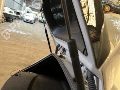 Used Tailgate lift support BMW 1 (E81) 118 d (143 hp) 20859226