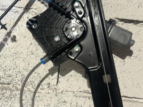 front-right-window-mechanism-mg-mg-5-estate-2020-32440332 main image