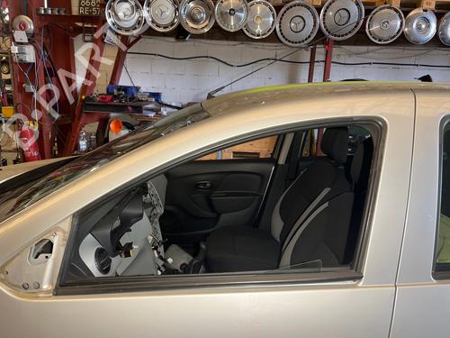 Used Left front door Left front door 37613189 37613189