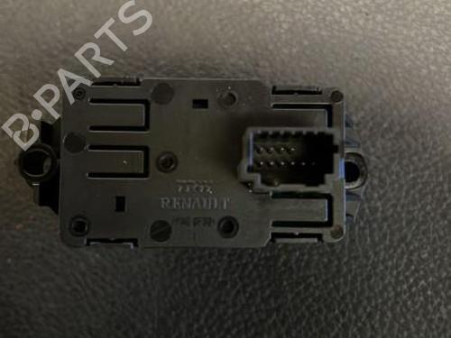 Switch RENAULT GRAND SCÉNIC III (JZ0/1_) 1.9 dCi (JZ0J, JZ0N, JZ1K, JZ1S) | BP21864234I30