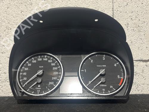 Used Instrument cluster BMW X1 (E84) xDrive 18 d (143 hp) 26430162
