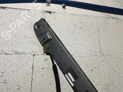 Used Front right window mechanism Front right window mechanism RENAULT MASTER III Van (FV) 2.3 dCi 100 FWD (FV0A, FV0B, FV0G, FV0K, FV0H) (101 hp) 28139268 28139268