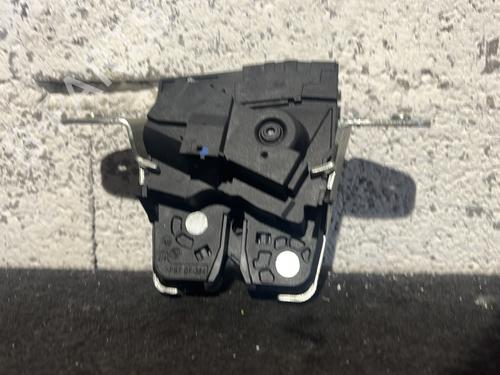 tailgate-lock-mercedes-benz-gla-class-x156-2013-2014-2015-2016-2017-2018-2019-2020-2021-2022-25701700 main image