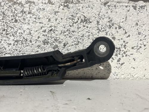 rear-windshield-wiper-arm-seat-ibiza-iii-6l1-2002-2003-2004-2005-2006-2007-2008-2009-33178851 main image