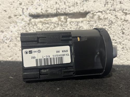 Used Headlight switch Headlight switch VW BEETLE (5C1, 5C2) 1.4 TSI (160 hp) 26598778 26598778